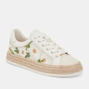 Dolce Vita azalia sneakers with flower details, size 10. New in box